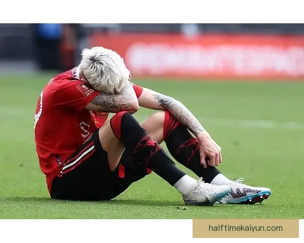 拉什福德边路配合表现稳健，助力曼联进攻更加流畅